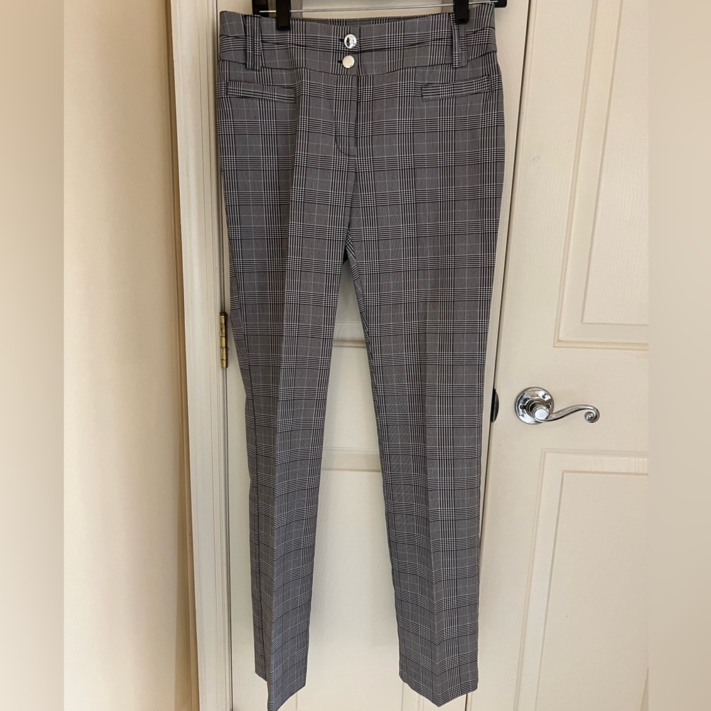 NWOT Soho pants in grey and black checkered design